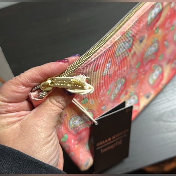 Loungefly x Hello Kitty and Friends Carnival Nylon Pouch NWT - Picture 4 of 6